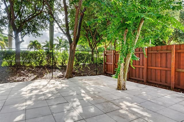 159 NE 36th Ter, Homestead FL 33033 - Homestead, FL - Photo 6