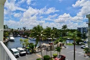 16570 NE 26th Ave # 4D, North Miami Beach FL 33160 - North Miami Beach, FL - Photo 3