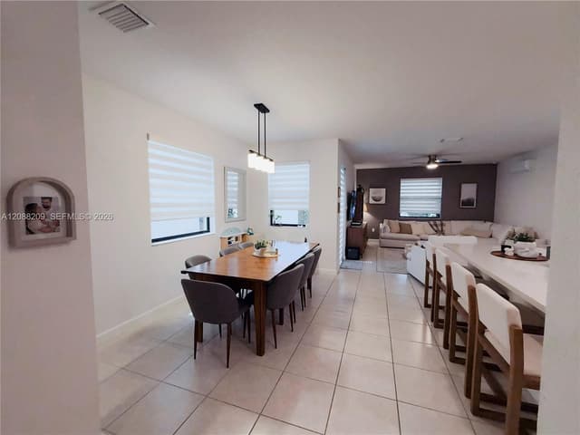 11014 W 35th Ln, Hialeah FL 33018 - Hialeah, FL - Photo 5