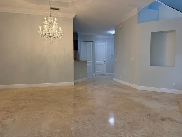 335 NE 69TH Circle, Boca Raton FL 33487 - Boca Raton, FL - Photo 2