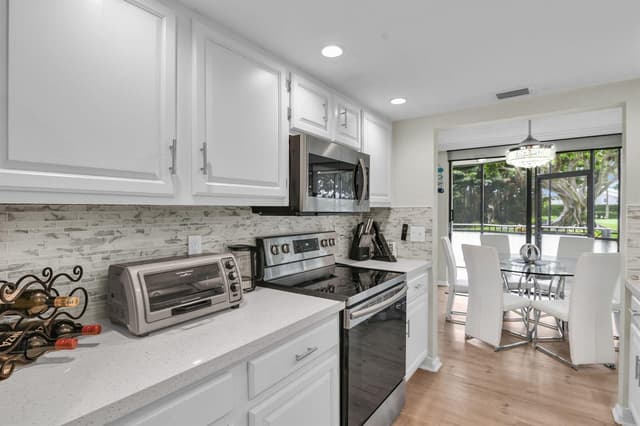 899 Jeffery Street # 109, Boca Raton FL 33487 - Boca Raton, FL - Photo 5