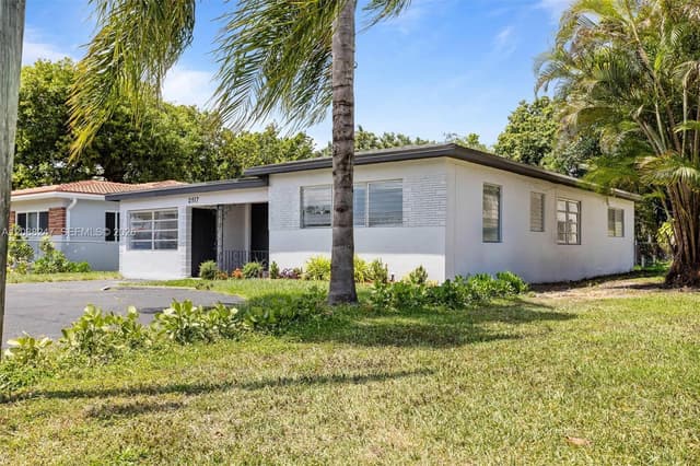 2517 Polk St, Hollywood FL 33020 - Hollywood, FL - Photo 3