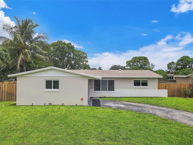 4861 NW 6TH Court, Plantation FL 33317 - Plantation, FL - Photo 4