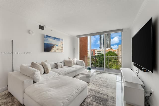 2000 N Bayshore Dr # 619, Miami FL 33137 - Miami, FL - Photo 3