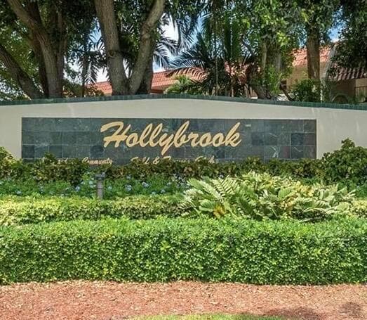 9410 N HOLLYBROOK LAKE Drive # 302, Pembroke Pines FL 33025