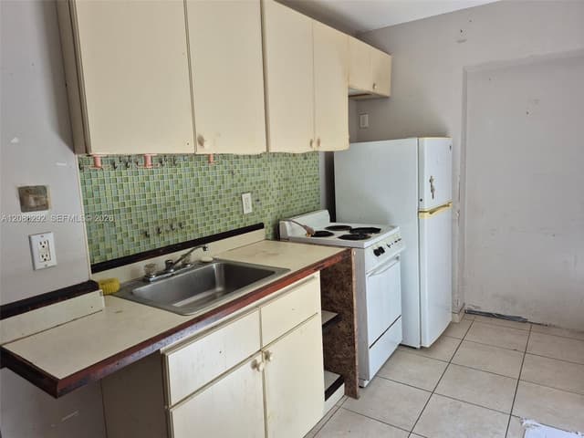 4717-19 NW 1st St, Miami FL 33126 - Miami, FL - Photo 3