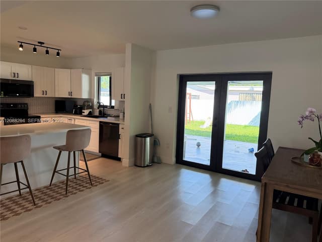 18101 SW 92nd Ave, Palmetto Bay FL 33157 - Palmetto Bay, FL - Photo 7