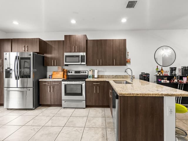 1386 SE 23rd Ter, Homestead FL 33035 - Homestead, FL - Photo 7