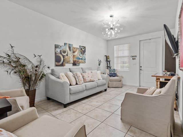1386 SE 23rd Ter, Homestead FL 33035 - Homestead, FL - Photo 5