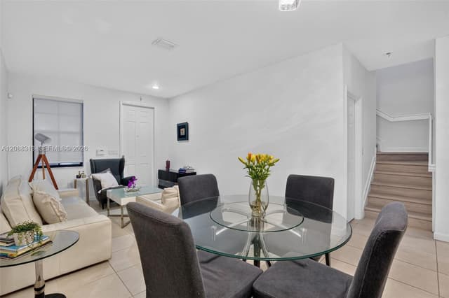 11249 NW 88th Ter, Doral FL 33178 - Doral, FL - Photo 6