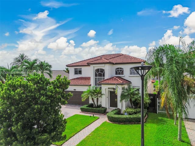 16290 SW 68th Ter, Miami FL 33193 - Miami, FL - Photo 2