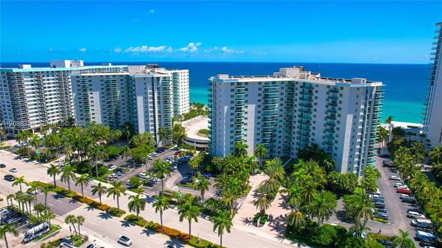 3801 S Ocean Dr # 8T, Hollywood FL 33019 - Hollywood, FL - Photo 2