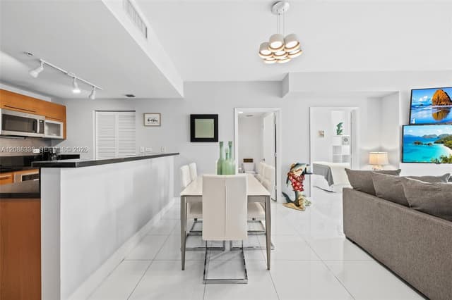 253 NE 2nd St # 2501, Miami FL 33132 - Miami, FL - Photo 6