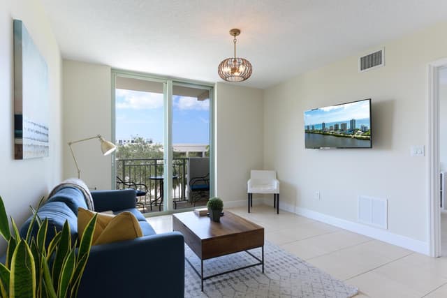 610 Clematis Street, West Palm Beach FL 33401 - West Palm Beach, FL - Photo 3