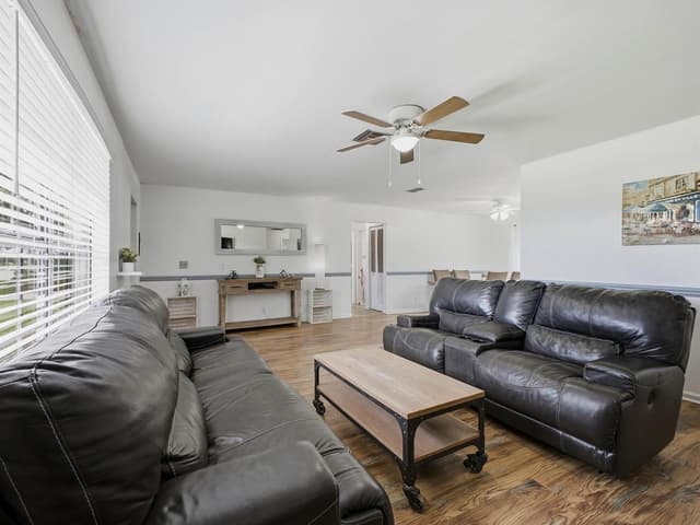 234 La Mancha Avenue, Royal Palm Beach FL 33411 - Royal Palm Beach, FL - Photo 6