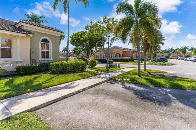 11064 SW 237th Ln, Homestead FL 33032 - Homestead, FL - Photo 3