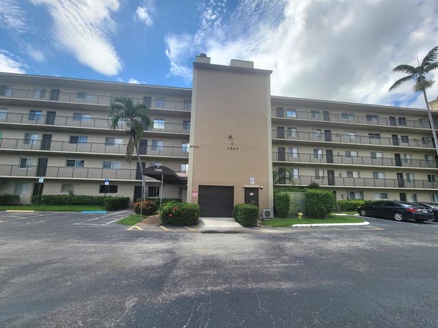 7840 NW 50TH Street # 504, Lauderhill FL 33351 - Lauderhill, FL - Photo 5