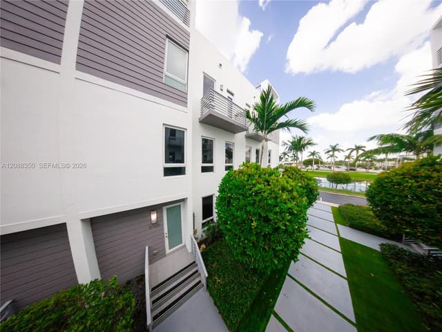 9165 NW 33rd St # 9165, Doral FL 33172 - Doral, FL - Photo 6