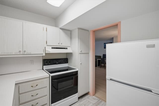 1 N Golfview Rd # 201, Lake Worth FL 33460 - Lake Worth, FL - Photo 7