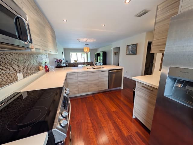 8460 Casa Del Lago # H, Boca Raton FL 33433 - Boca Raton, FL - Photo 2