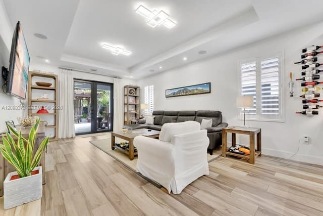 14601 SW 18th St, Miami FL 33175 - Miami, FL - Photo 7