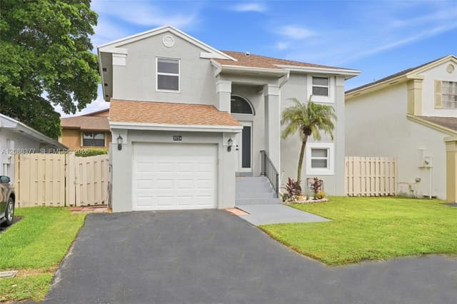3724 NW 107th Ter, Sunrise FL 33351 - Sunrise, FL - Photo 5