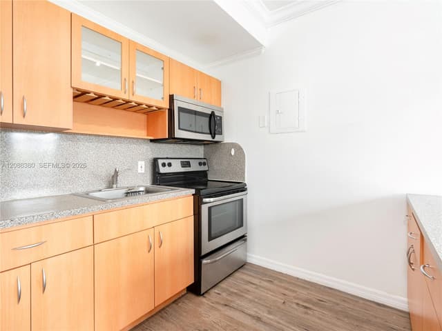 737 Jefferson Ave # 305, Miami Beach FL 33139 - Miami Beach, FL - Photo 5