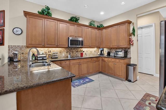 8855 Starhaven Cove, Boynton Beach FL 33473 - Boynton Beach, FL - Photo 5