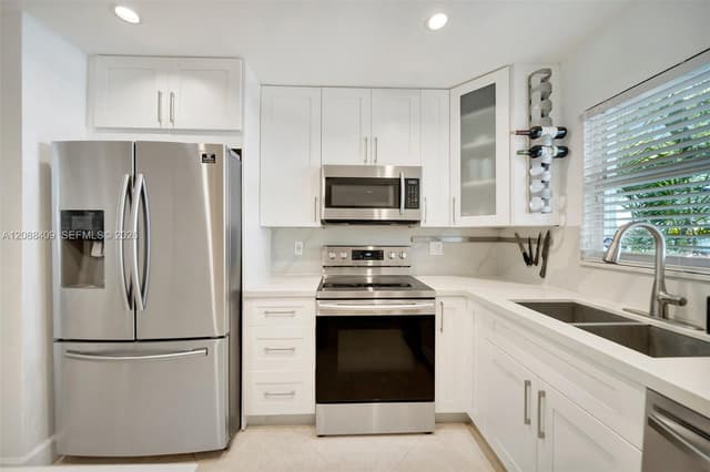 2801 N 34 Ave, Hollywood FL 33021 - Hollywood, FL - Photo 3