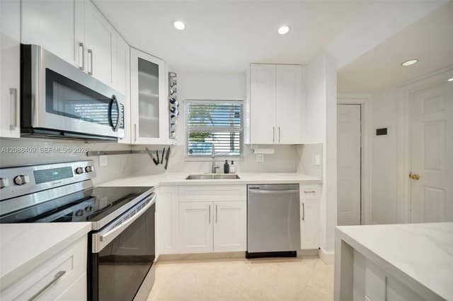 2801 N 34 Ave, Hollywood FL 33021 - Hollywood, FL - Photo 4