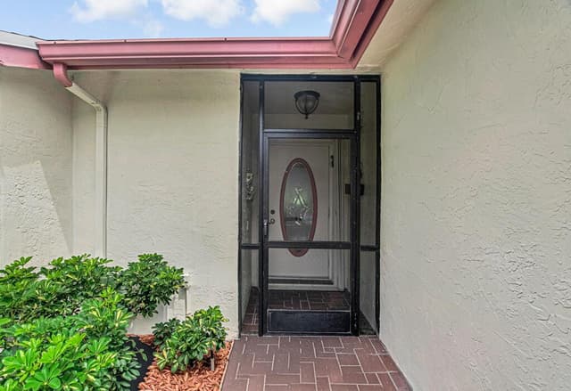 10301 GREENBRIAR Court, Boca Raton FL 33498 - Boca Raton, FL - Photo 6