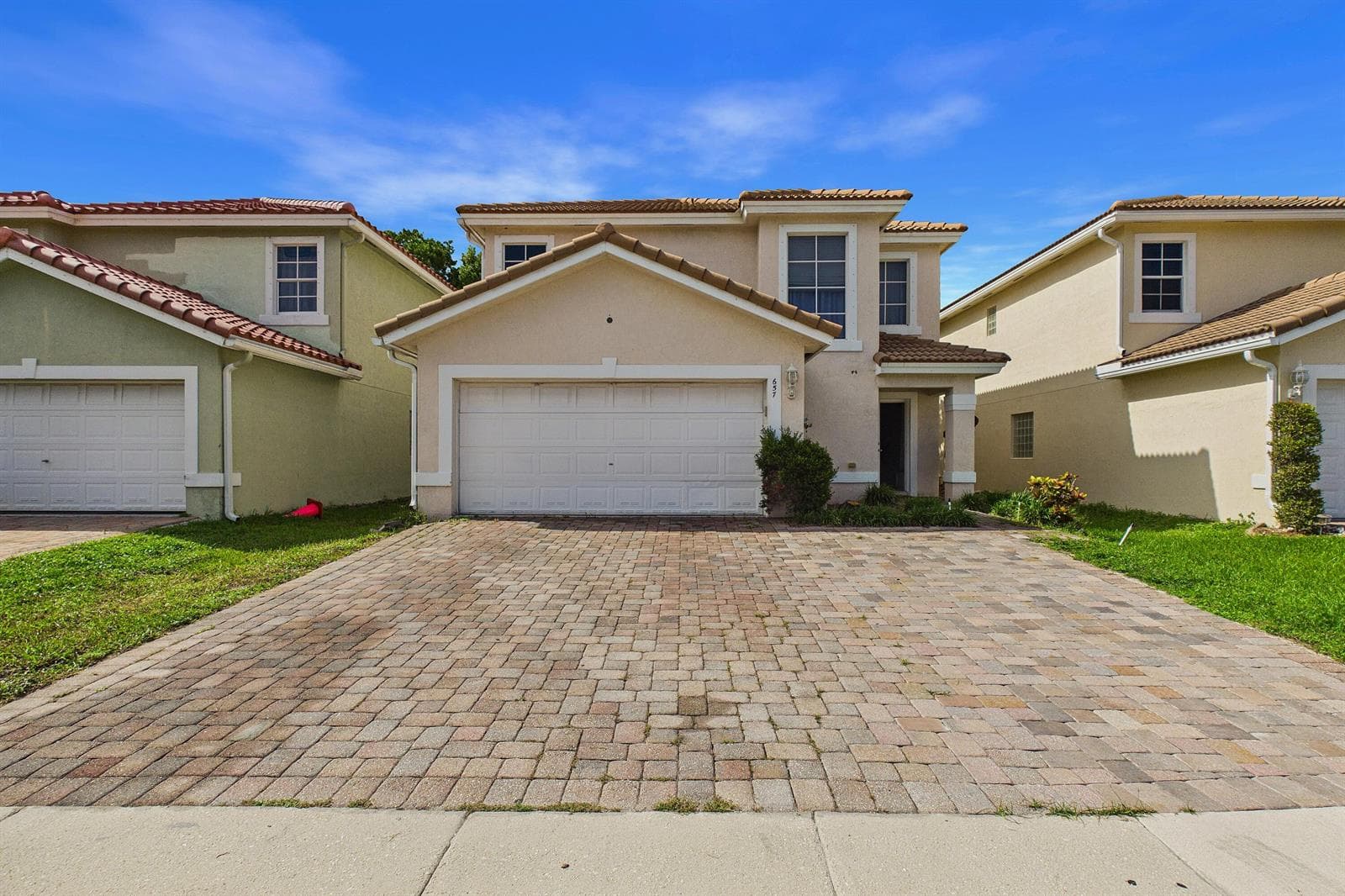 657 PERDIDO HEIGHTS Drive, FL 33413 - Photo 1