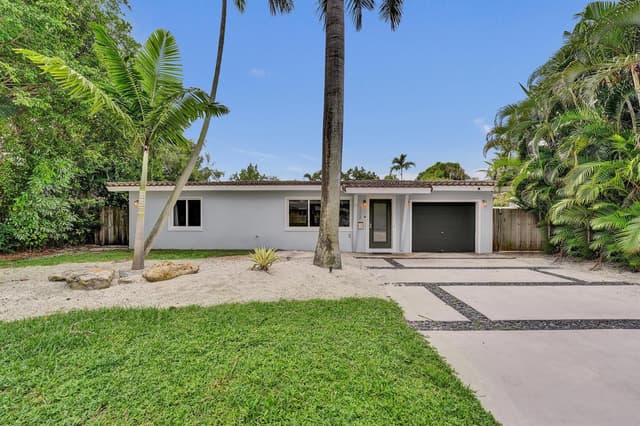 1908 NE 27th Drive, Wilton Manors FL 33306 - Wilton Manors, FL - Photo 2