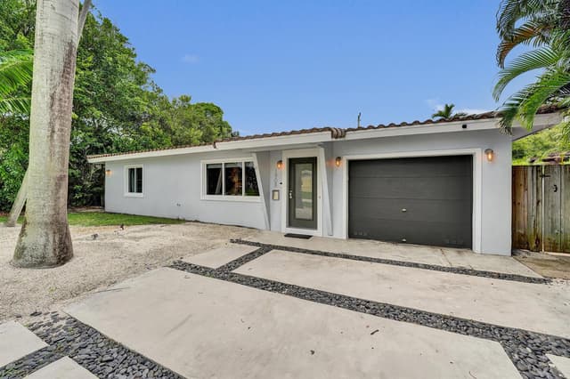 1908 NE 27th Drive, Wilton Manors FL 33306 - Wilton Manors, FL - Photo 4