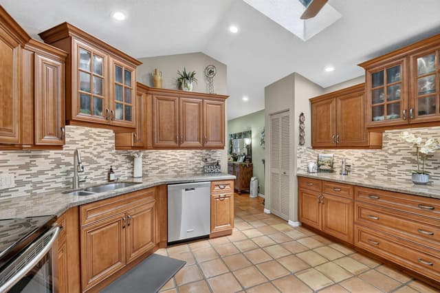 6097 Bay Isles Drive, Boynton Beach FL 33437 - Boynton Beach, FL - Photo 7