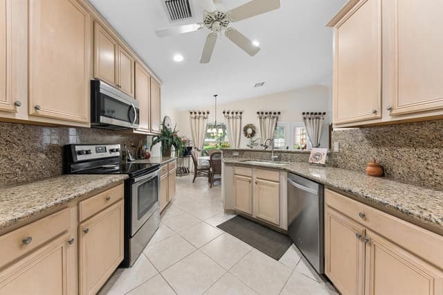 5293 TOSCANA Trail, Boynton Beach FL 33437 - Boynton Beach, FL - Photo 3