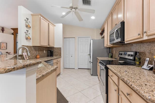 5293 TOSCANA Trail, Boynton Beach FL 33437 - Boynton Beach, FL - Photo 4