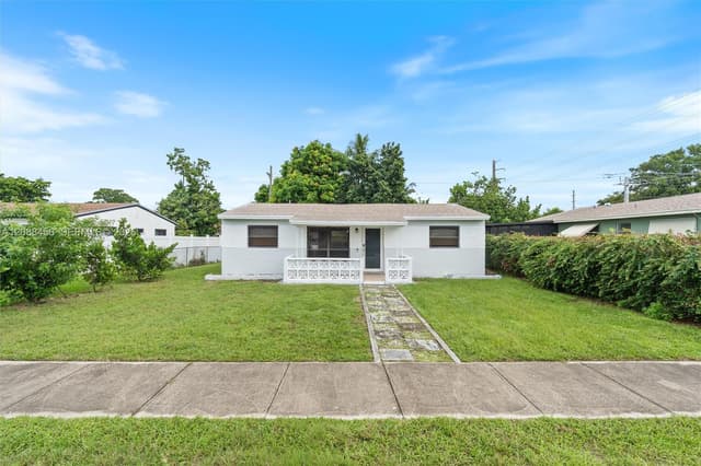 6405 Dawson St, Hollywood FL 33023 - Hollywood, FL - Photo 2