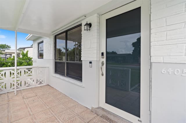 6405 Dawson St, Hollywood FL 33023 - Hollywood, FL - Photo 3