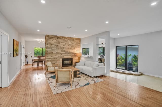 1064 NE 97th St, Miami Shores FL 33138 - Miami Shores, FL - Photo 3