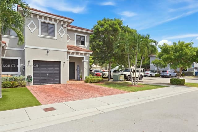 16335 SW 44th Ter, Miami FL 33185 - Miami, FL - Photo 2