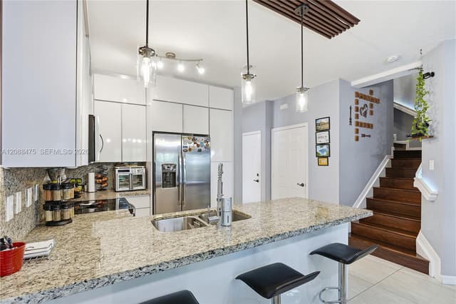 16335 SW 44th Ter, Miami FL 33185 - Miami, FL - Photo 6