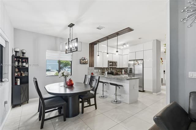 16335 SW 44th Ter, Miami FL 33185 - Miami, FL - Photo 7