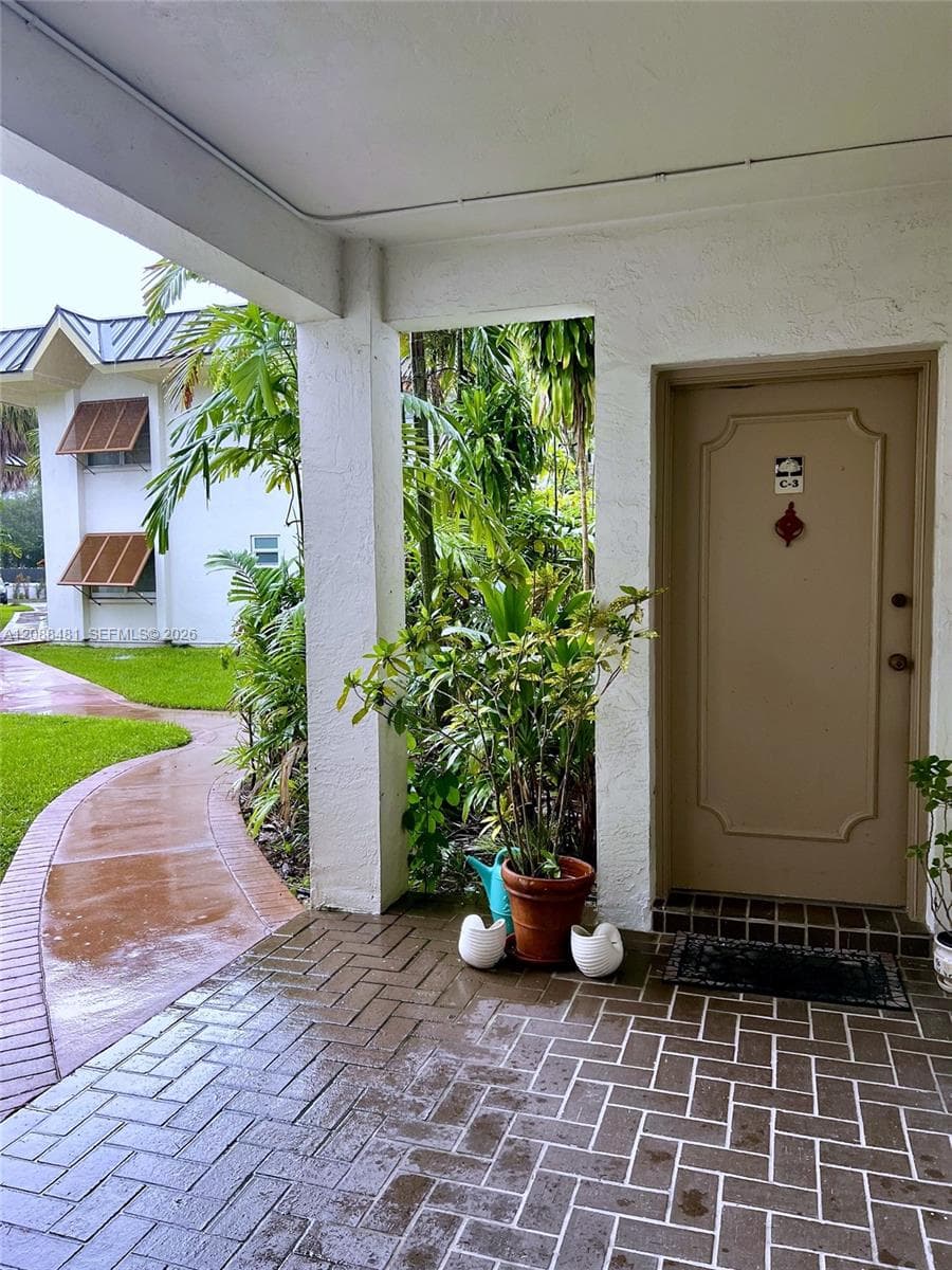 9304 SW 77th Ave # C3, Miami FL 33156