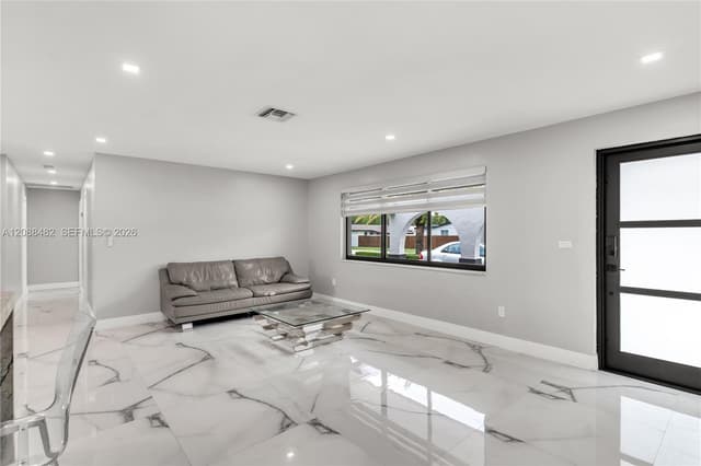 18731 SW 87th Ave, Cutler Bay FL 33157 - Cutler Bay, FL - Photo 6