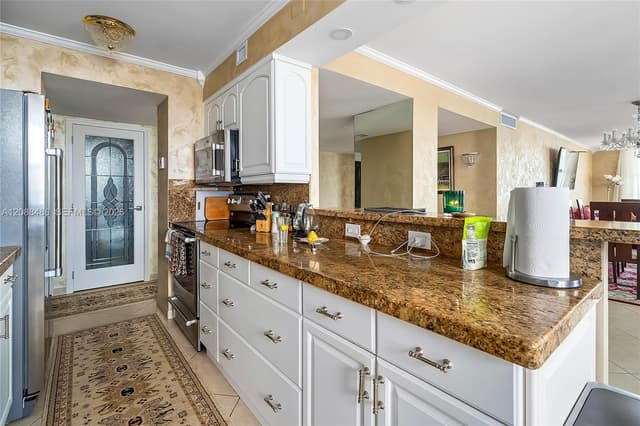 250 174th ST # 1704, Sunny Isles Beach FL 33160 - Sunny Isles Beach, FL - Photo 5