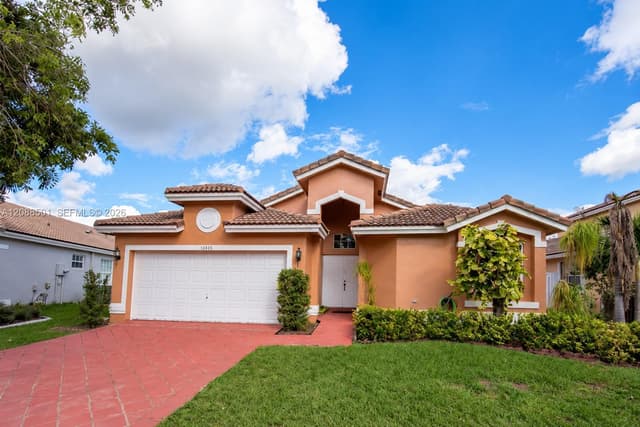 13835 NW 22nd Ct, Sunrise FL 33323 - Sunrise, FL - Photo 2