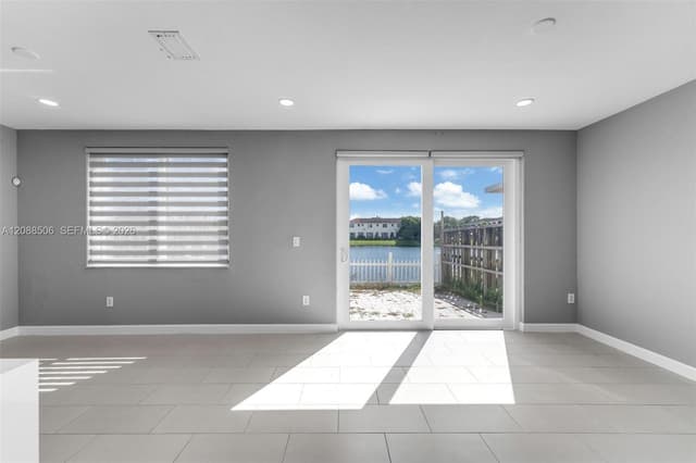 967 NE 42nd Ave, Homestead FL 33033 - Homestead, FL - Photo 6