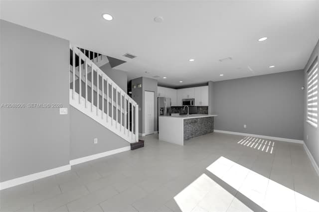 967 NE 42nd Ave, Homestead FL 33033 - Homestead, FL - Photo 3