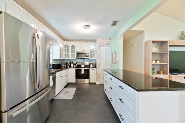 2160 NW 110th Ave, Sunrise FL 33322 - Sunrise, FL - Photo 3